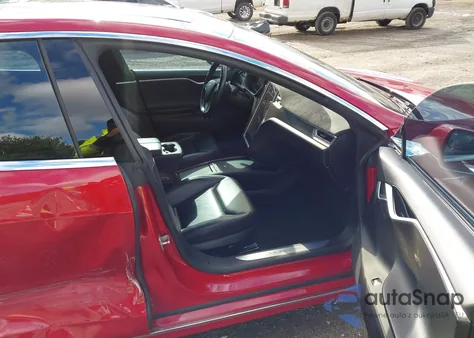 2016 Tesla Model S 60D/70D/75D/85D/90D из США, поврежденный, VIN 5YJSA1E20GF139739